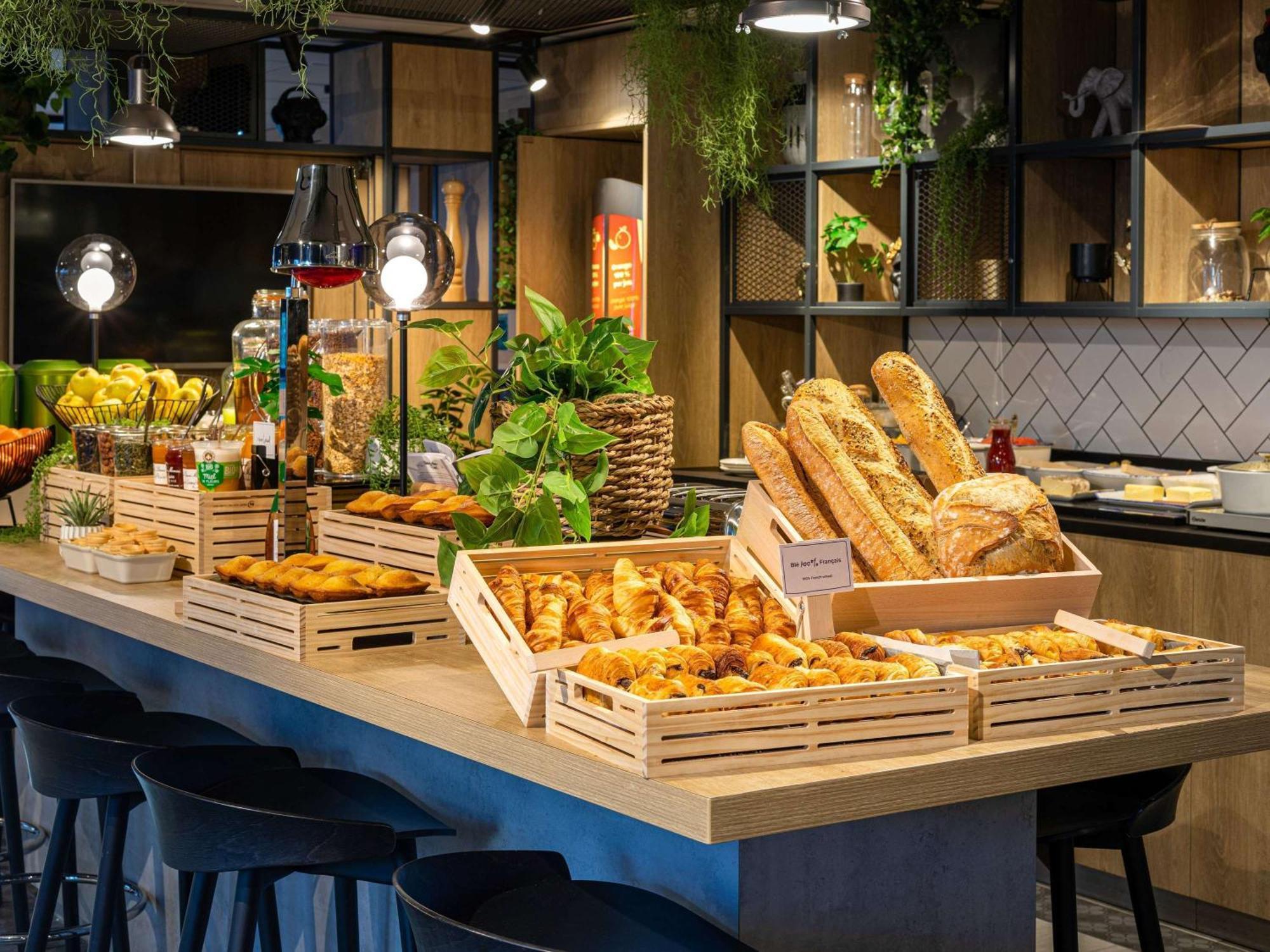 Ibis Bordeaux Centre - Gare Saint-Jean Ξενοδοχείο Εξωτερικό φωτογραφία
