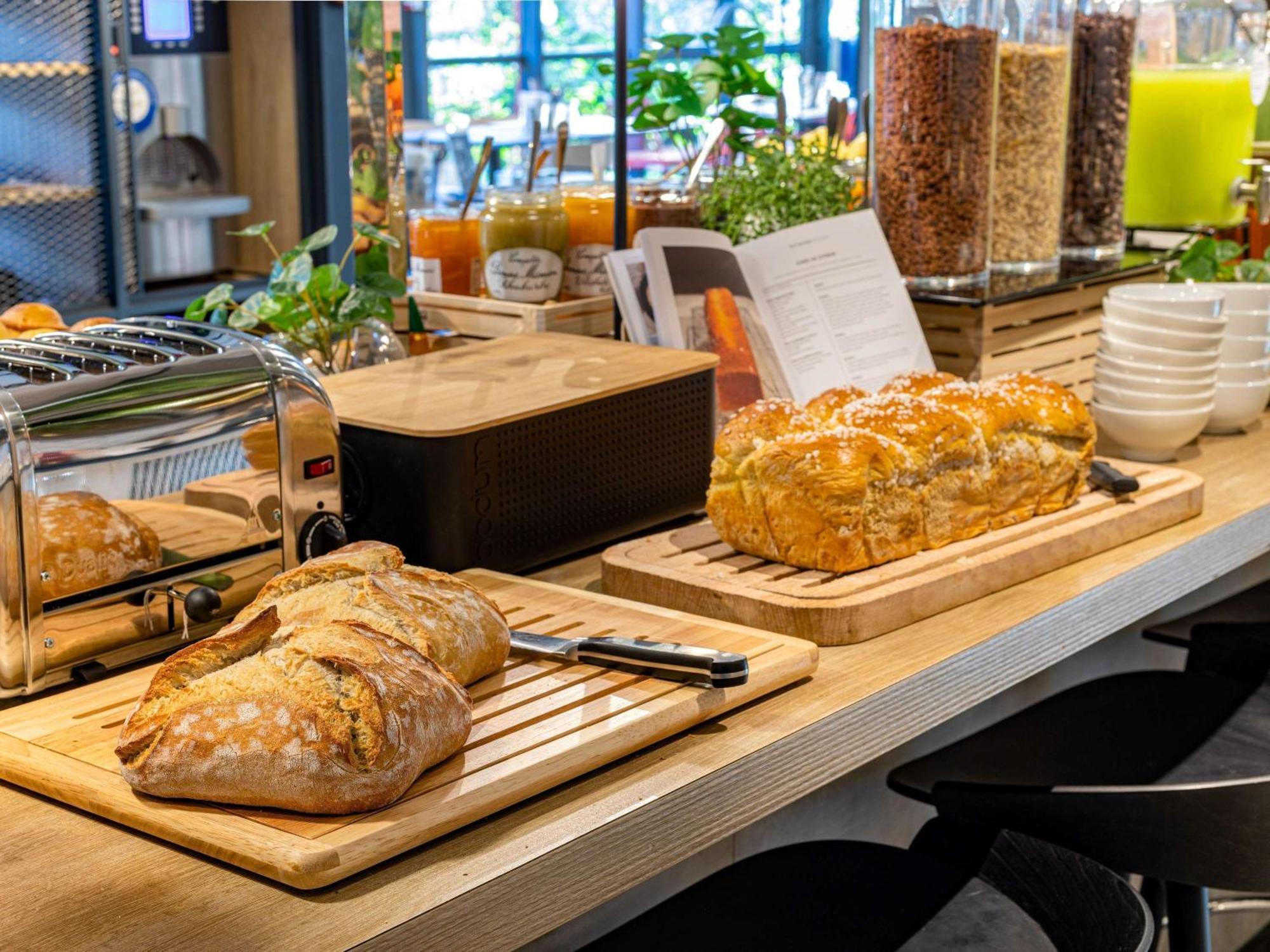 Ibis Bordeaux Centre - Gare Saint-Jean Ξενοδοχείο Εξωτερικό φωτογραφία