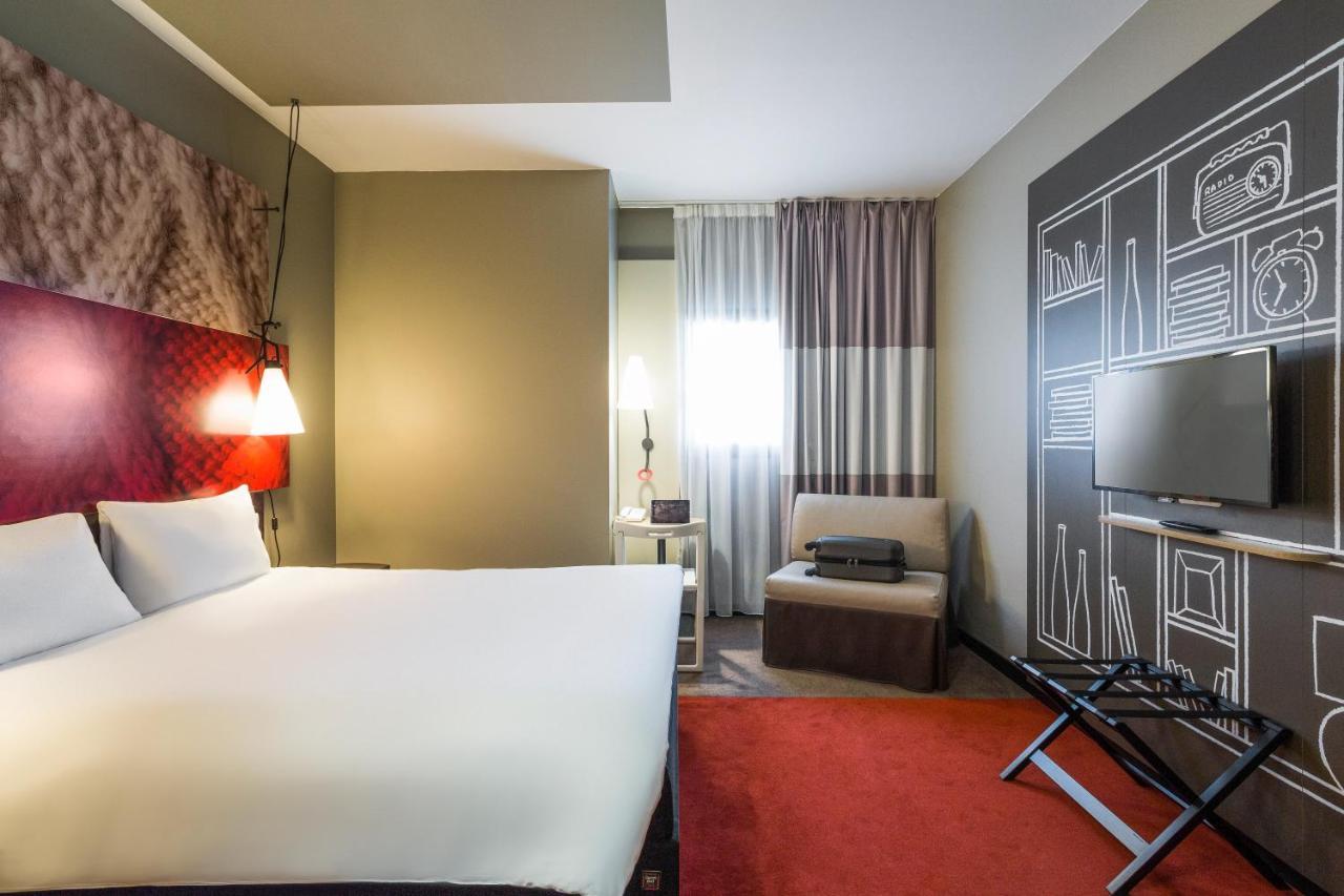 Ibis Bordeaux Centre - Gare Saint-Jean Ξενοδοχείο Εξωτερικό φωτογραφία